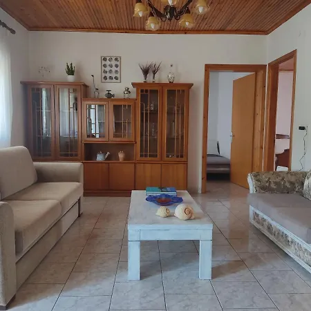 Anasa * Ставрос